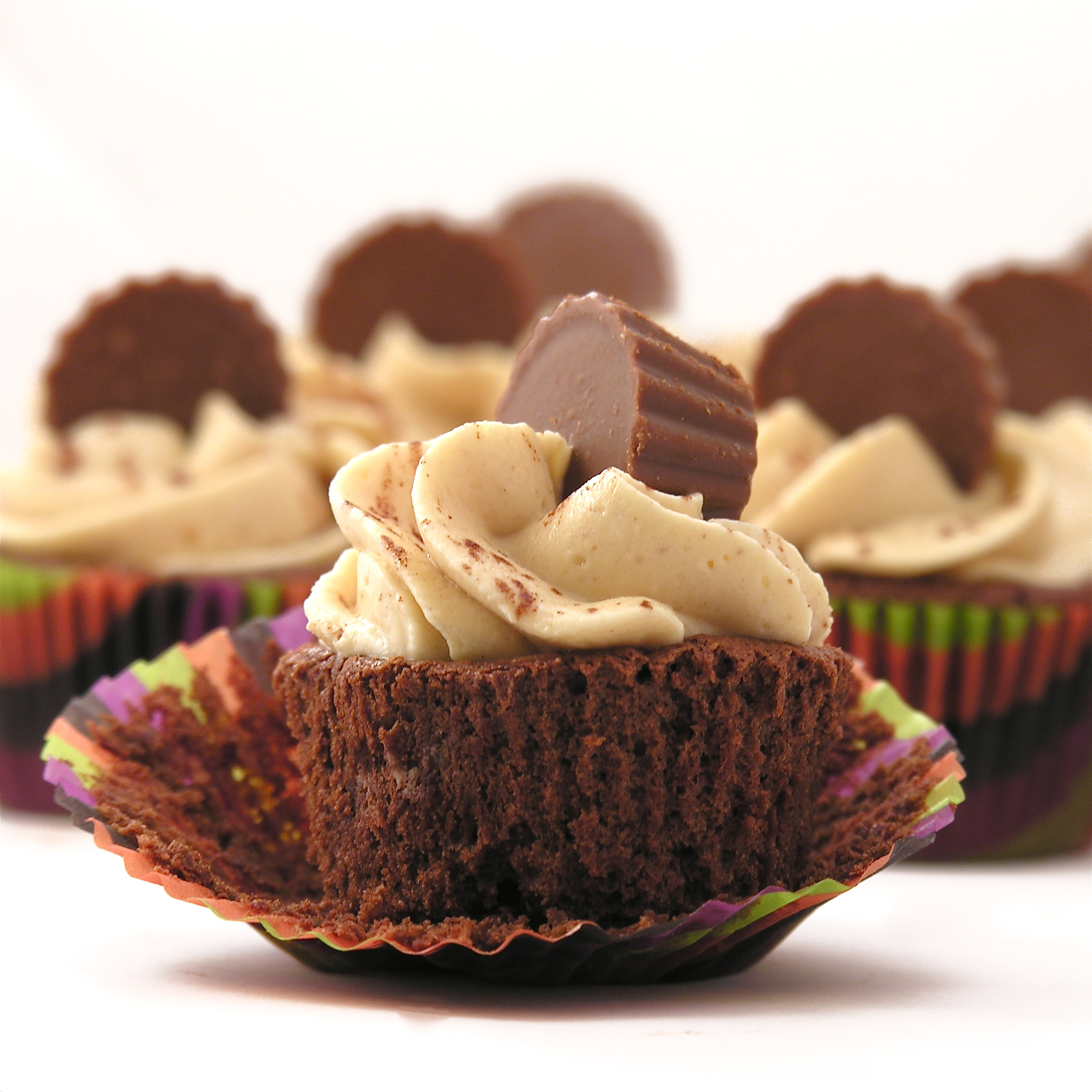 Peanut Butter Fudge Cupcakes