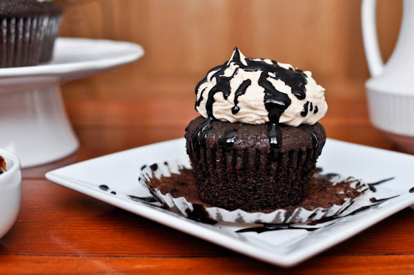 Peanut Butter Fudge Cupcakes