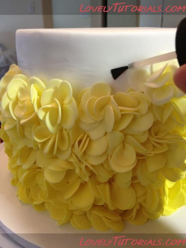Petal Ruffle Cake Tutorial Petal Ruffle Cake Tutorial