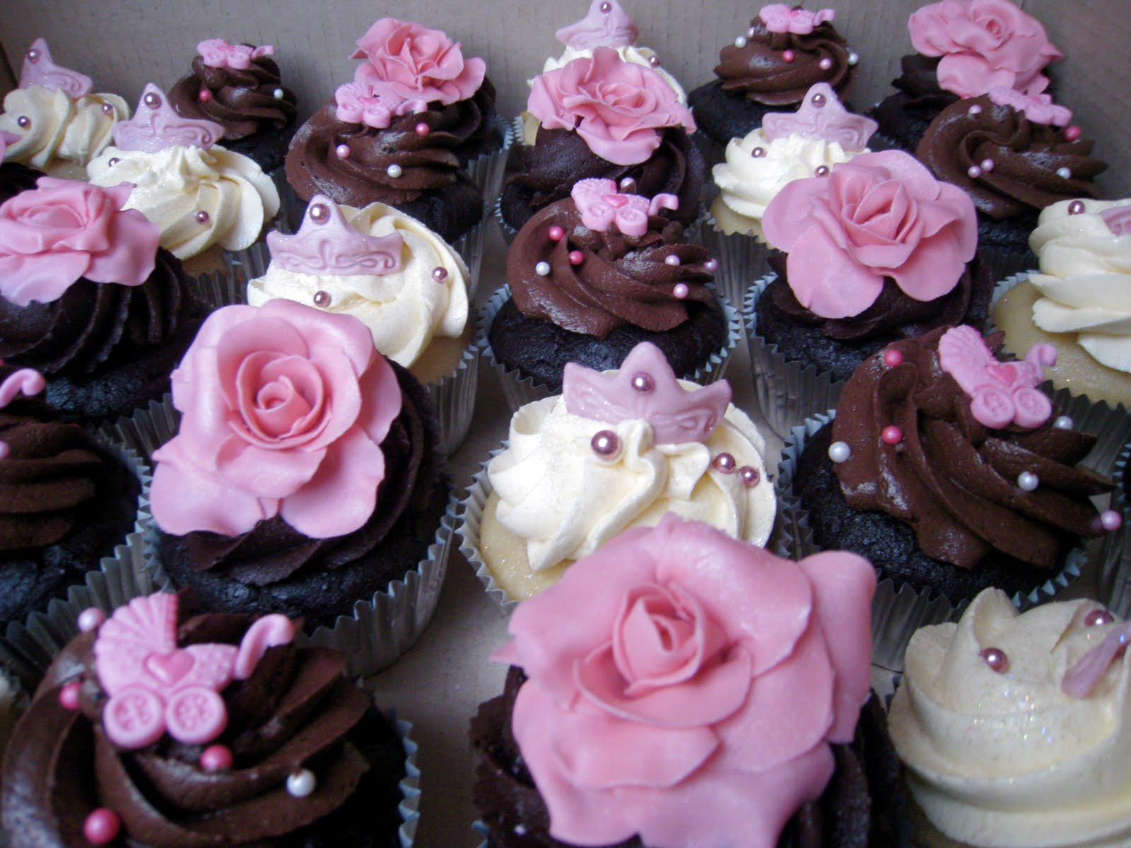 Pink Princess Baby Shower Cupcakes