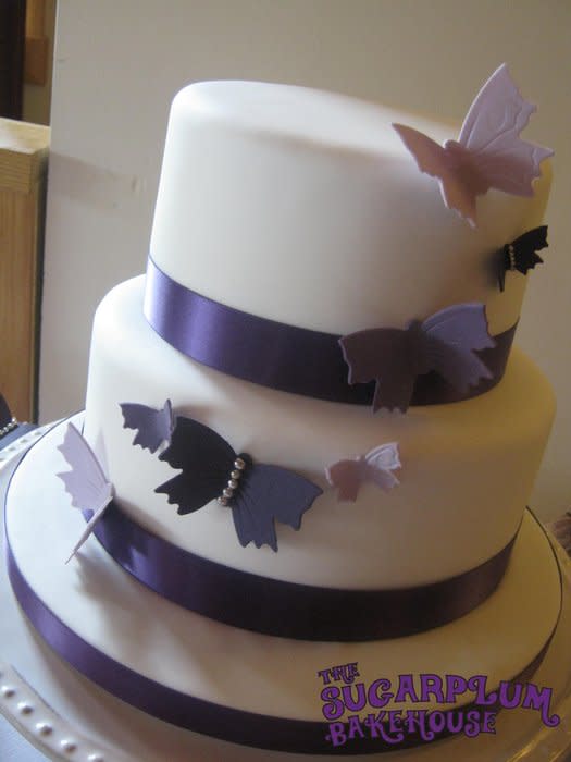 Simple 2 Tier Wedding Cakes