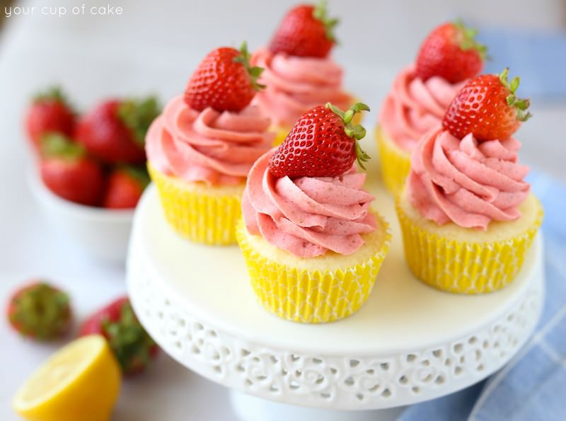 Strawberry Lemonade Cake Mix Cupcakes