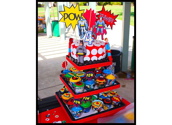 Super Hero Cake Cupcakes