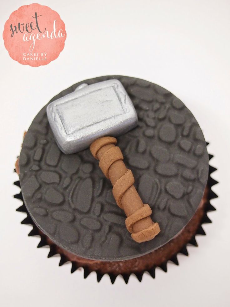 Thor Hammer Cupcakes