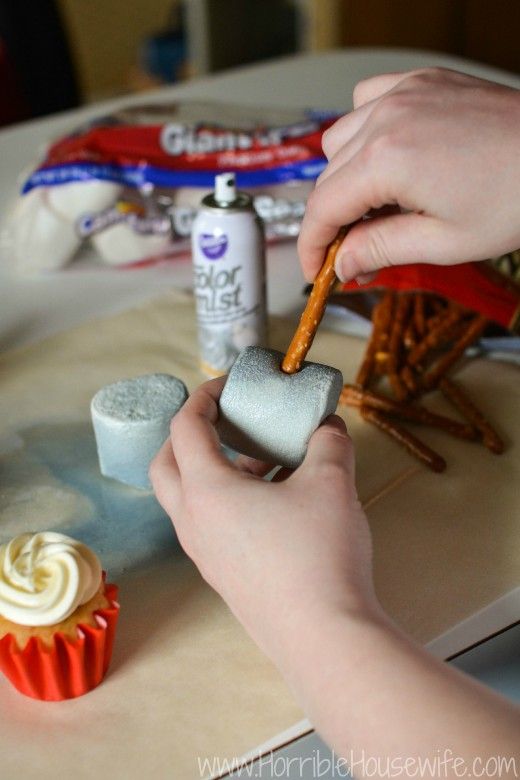 Thor Hammer Cupcakes