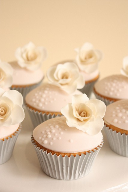 Vintage Rose Cupcakes