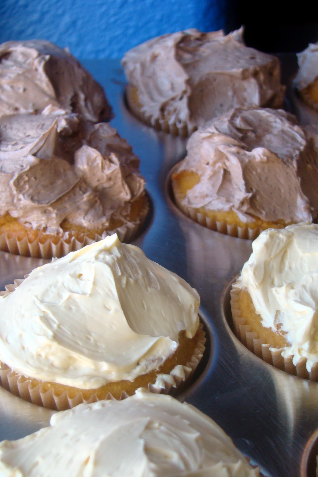 Yellow Cupcakes with Buttercream Frosting
