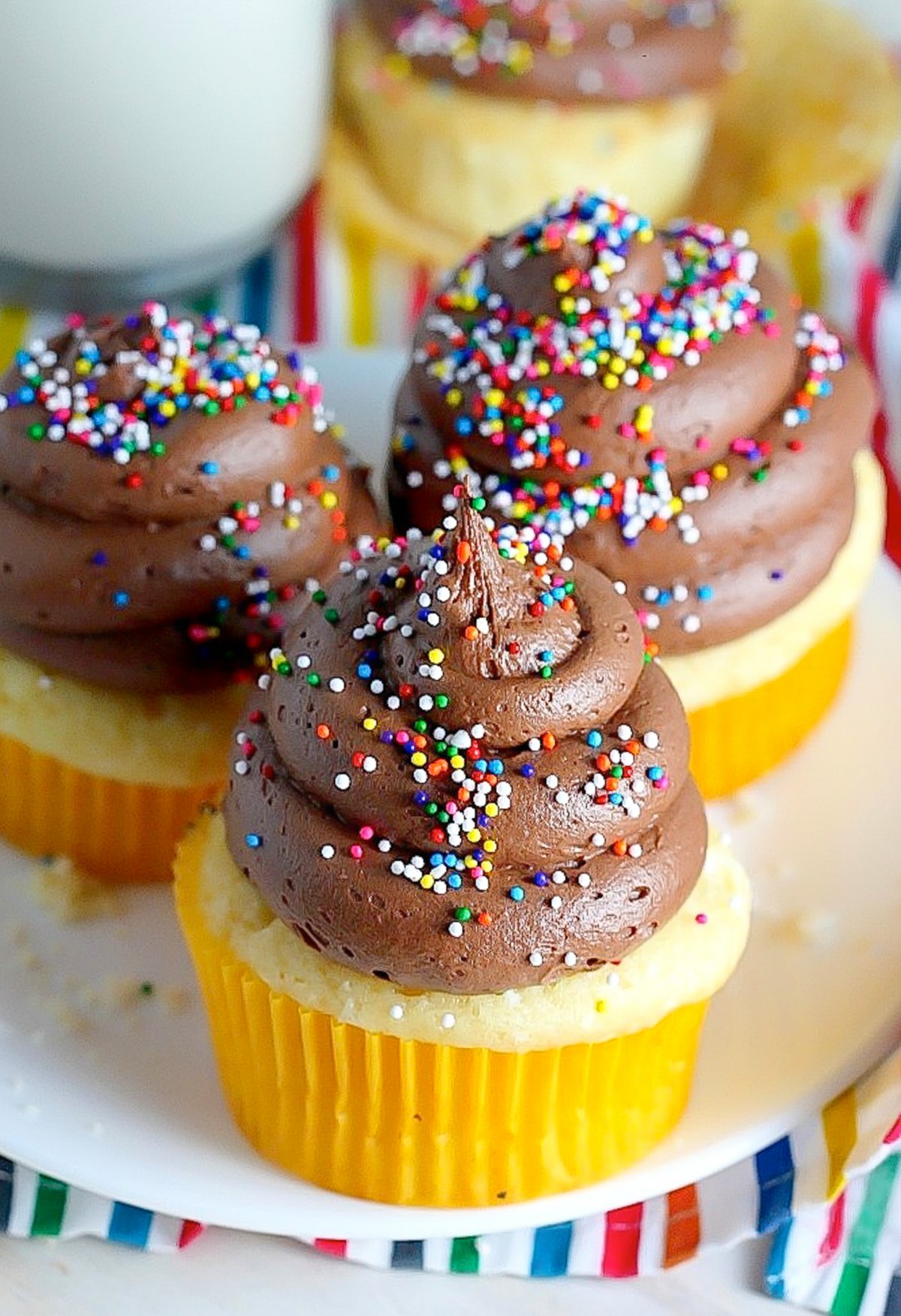 Yellow Cupcakes with Buttercream Frosting