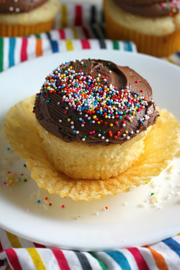 Yellow Cupcakes with Buttercream Frosting