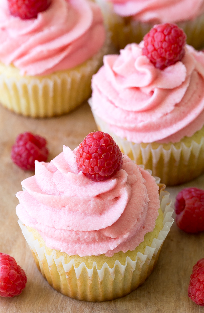 Yellow Cupcakes with Buttercream Frosting