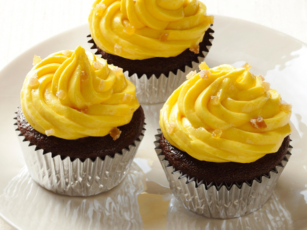 Yellow Cupcakes with Frosting