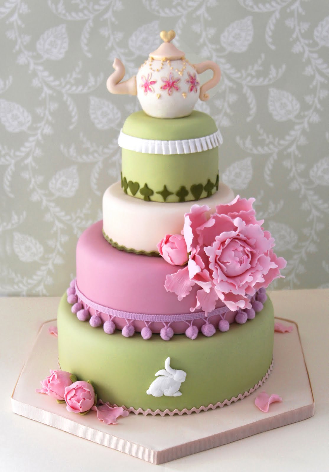 Alice in Wonderland Tea Party Cake