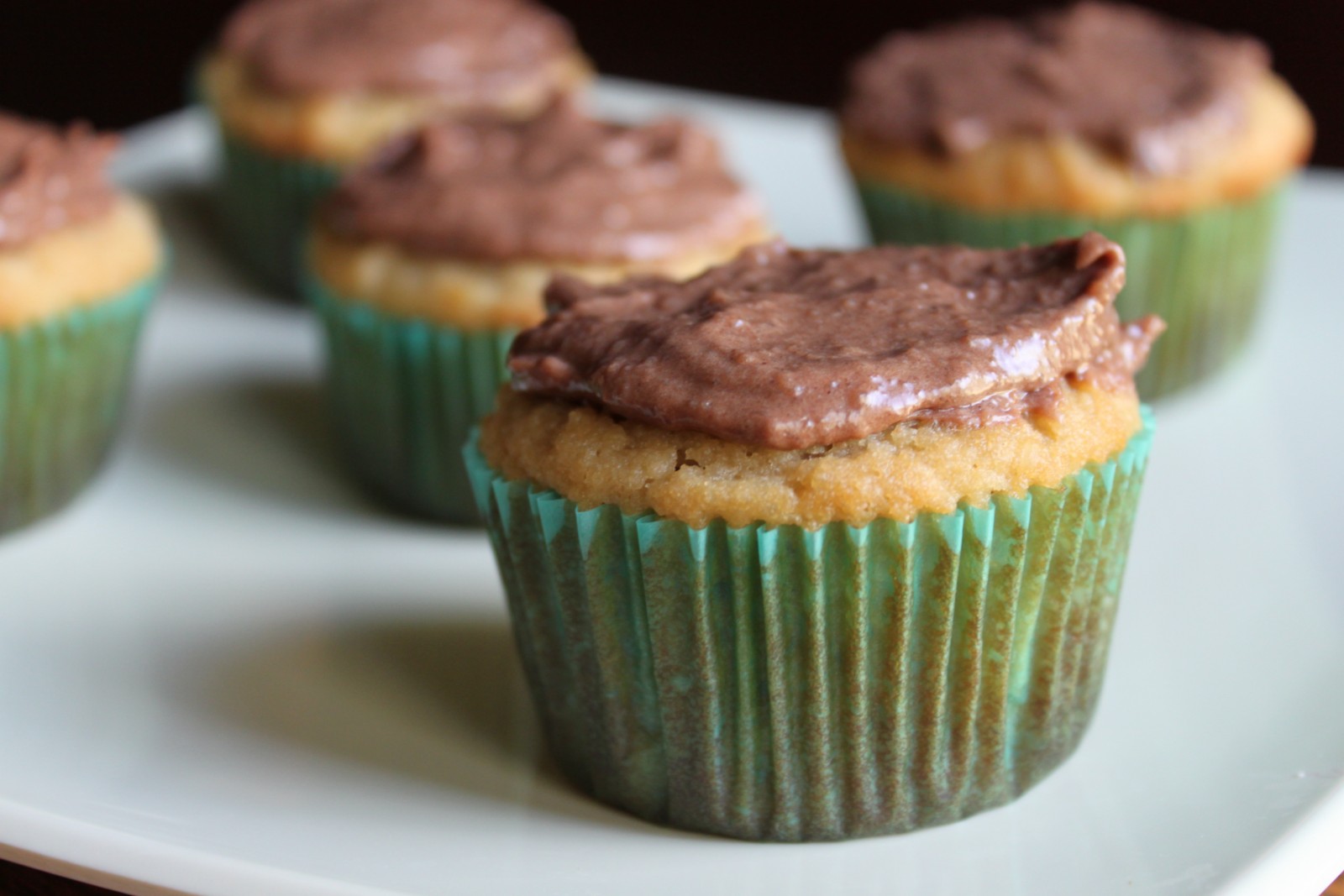Almond Flour Vanilla Cupcake Recipe