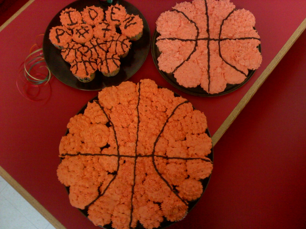 Basketball Cupcake Cake Idea