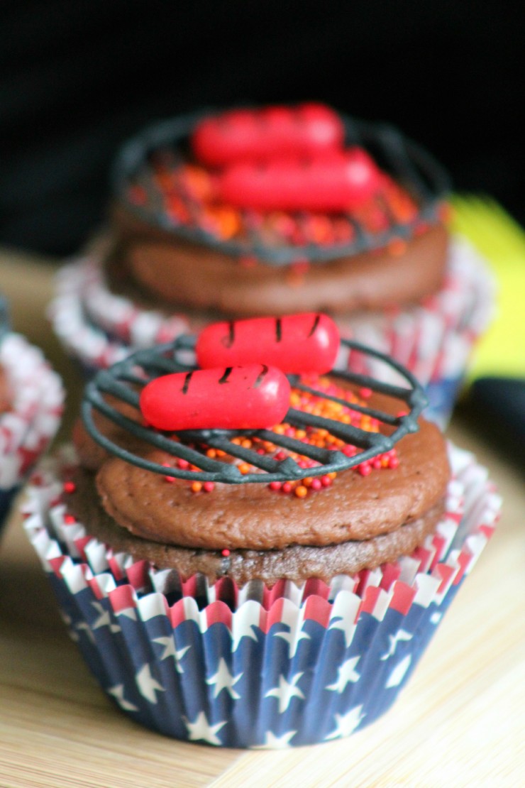 BBQ Hot Dog Cupcakes