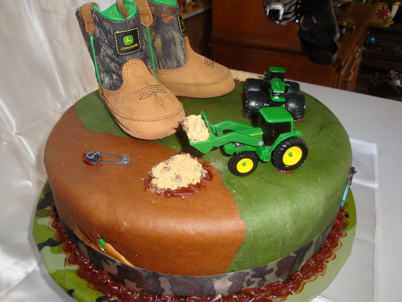 Camo Baby Shower Cake Camo Baby Shower Cake
