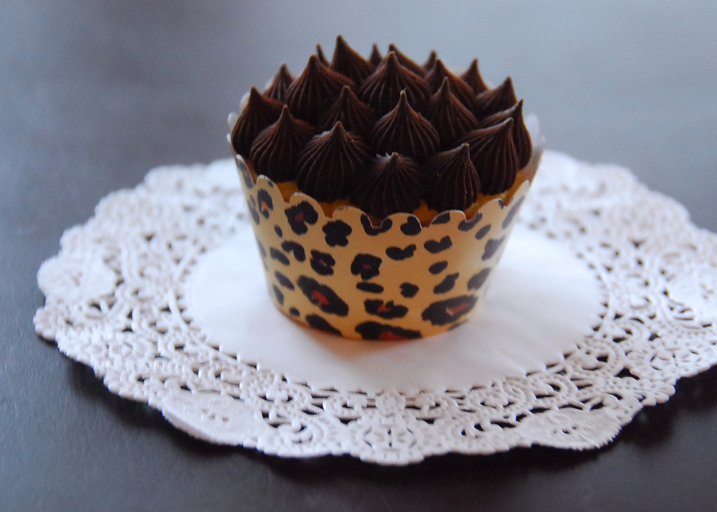 Cheetah Print Cupcakes