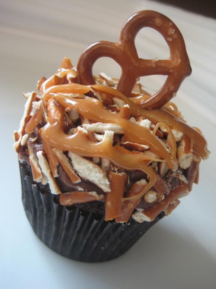 Chocolate Caramel Pretzel Cupcake