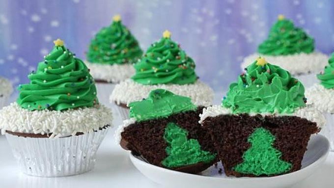 7 Photos of Christmas Trees With Chocolate Cheesecake Cupcakes