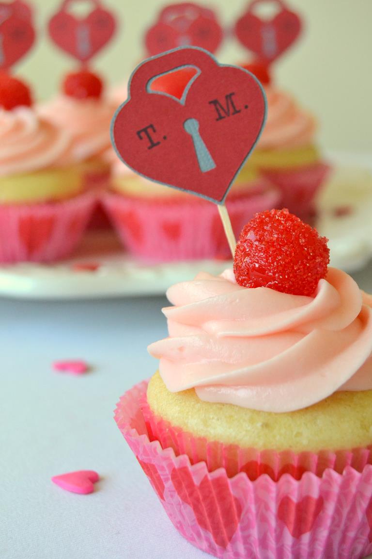 Cupcakes with Maraschino Cherries