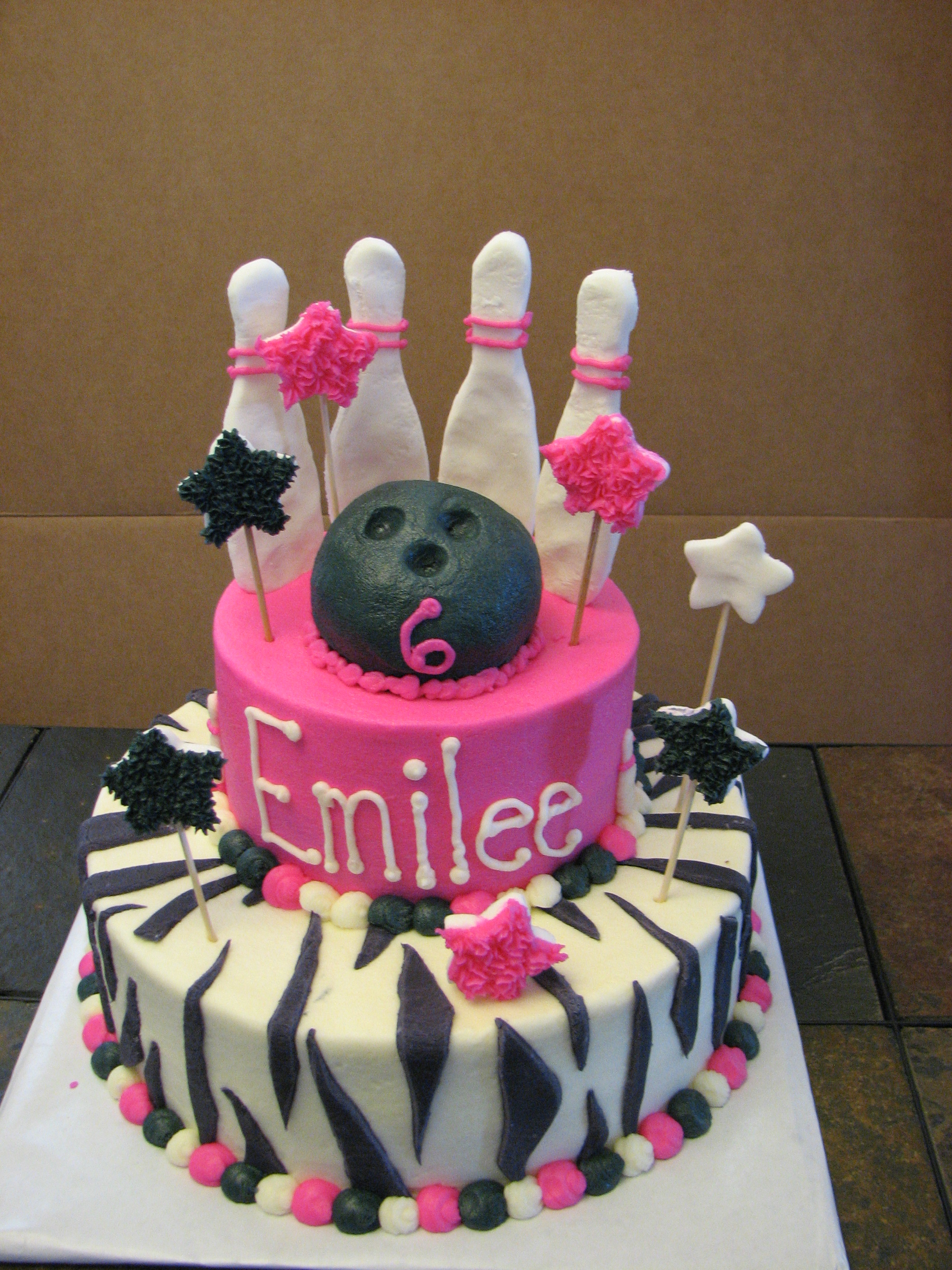 Girls Bowling Party Cake Girls Bowling Party Cake