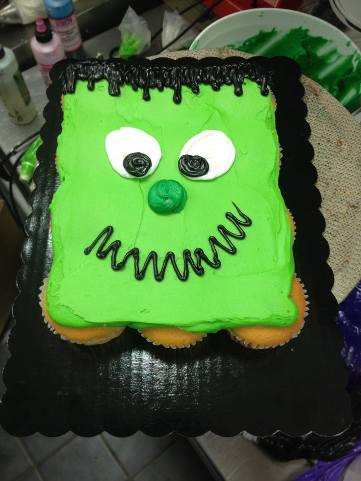 Halloween Frankenstein Cupcake Cake