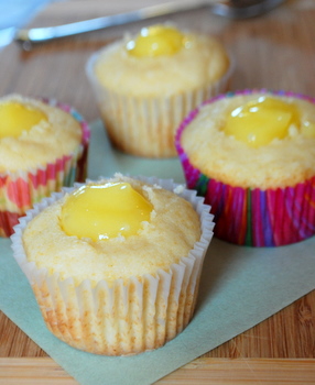 Lemon Curd Cupcakes with Filling