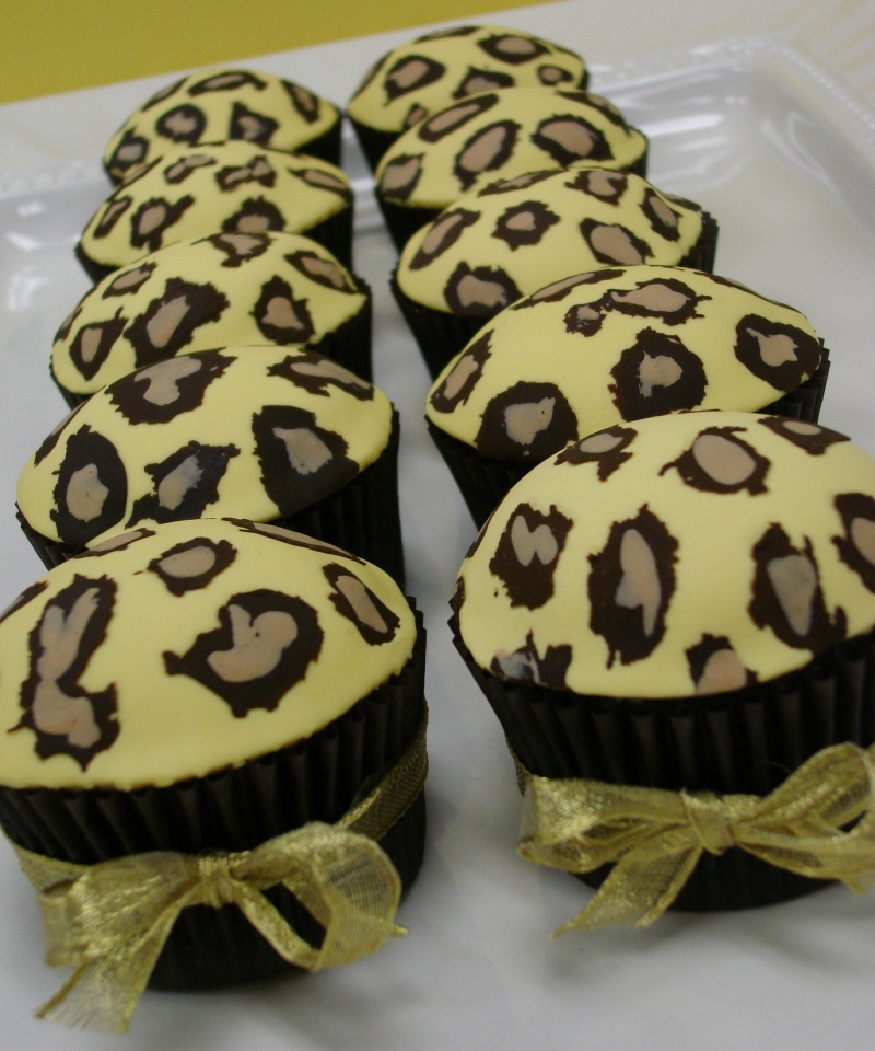 Leopard Cupcakes