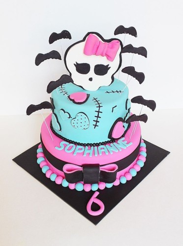 Monster High Cake