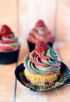 Multi Colored Cupcakes with Frosting Multi Colored Cupcakes with Frosting