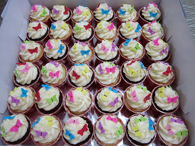Multi Colored Cupcakes with Frosting Multi Colored Cupcakes with Frosting