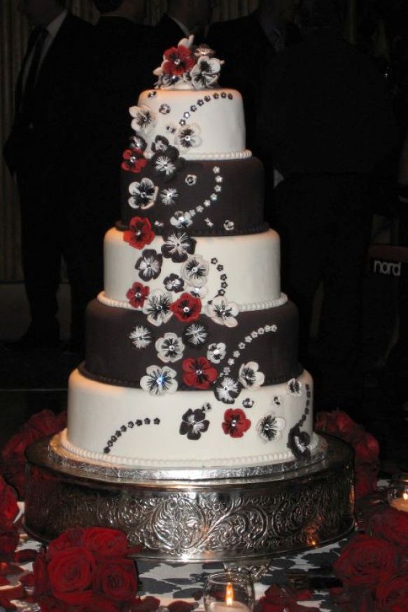 Red White & Black Wedding Cakes