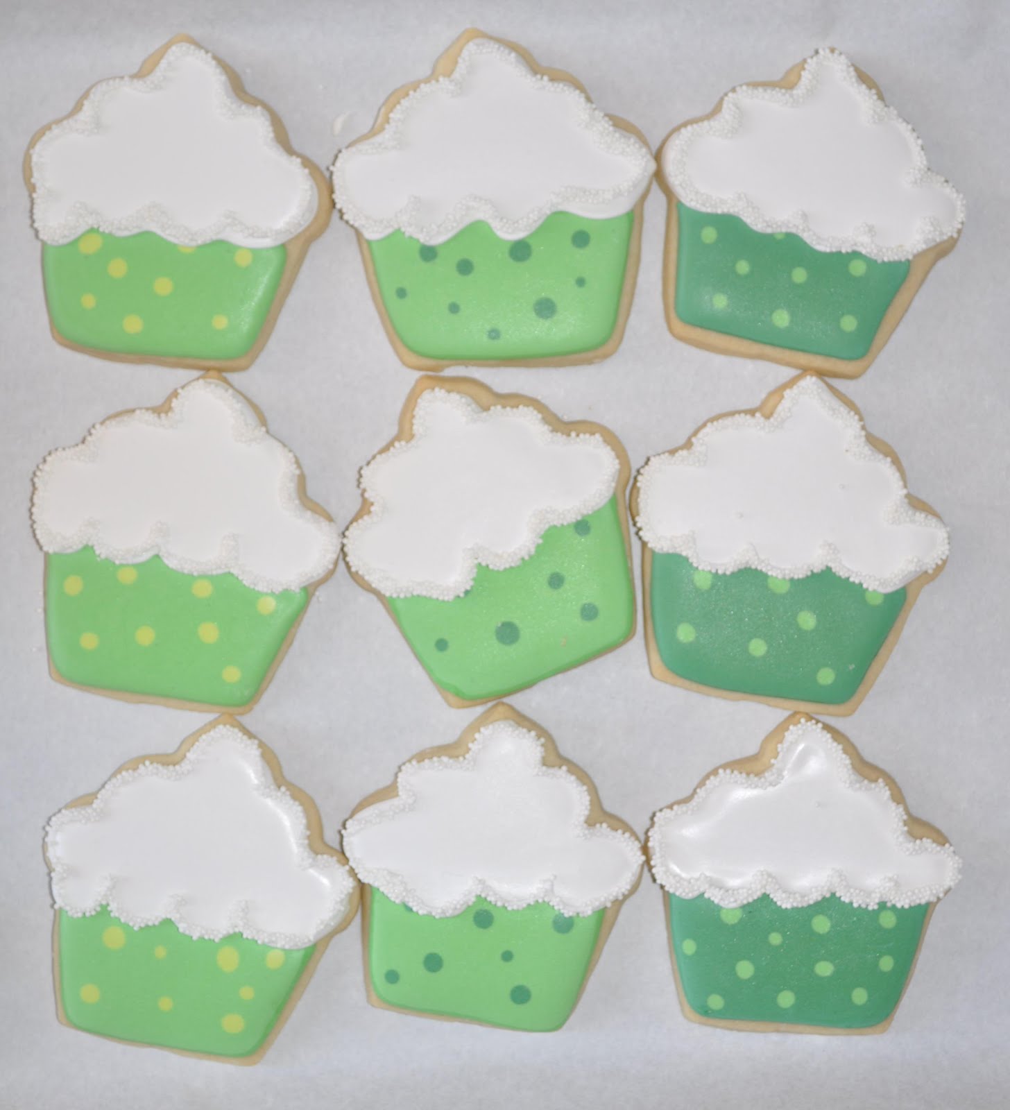 St. Patrick's Day Cookie Cupcakes
