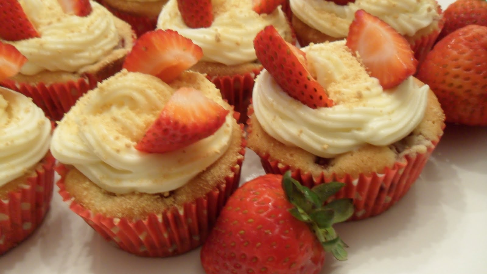 Strawberry Cheesecake Cupcakes