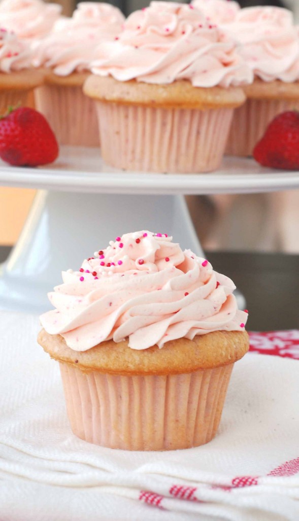 Strawberry Cupcakes with Frosting
