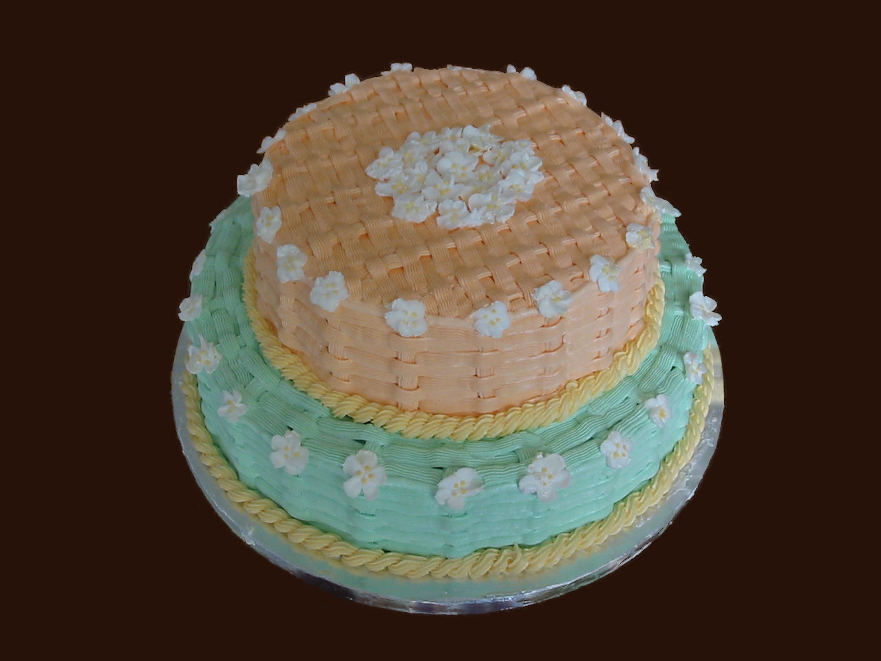 Tier Cakes with Basketweave