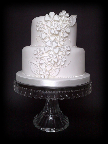 Two Tier Wedding Cakes with Roses Two Tier Wedding Cakes with Roses