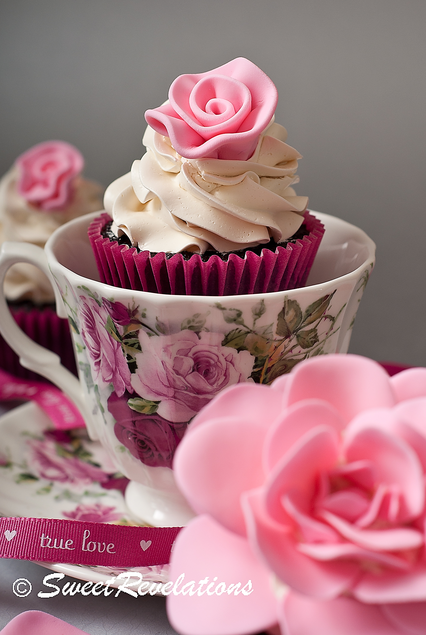 Valentine Rose Cupcakes