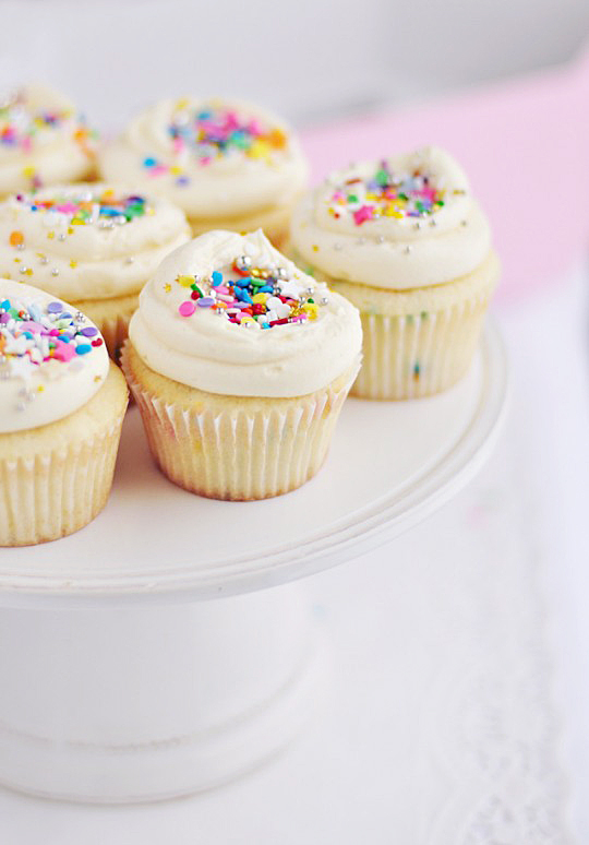 Vanilla Cupcake with Sprinkles Recipe