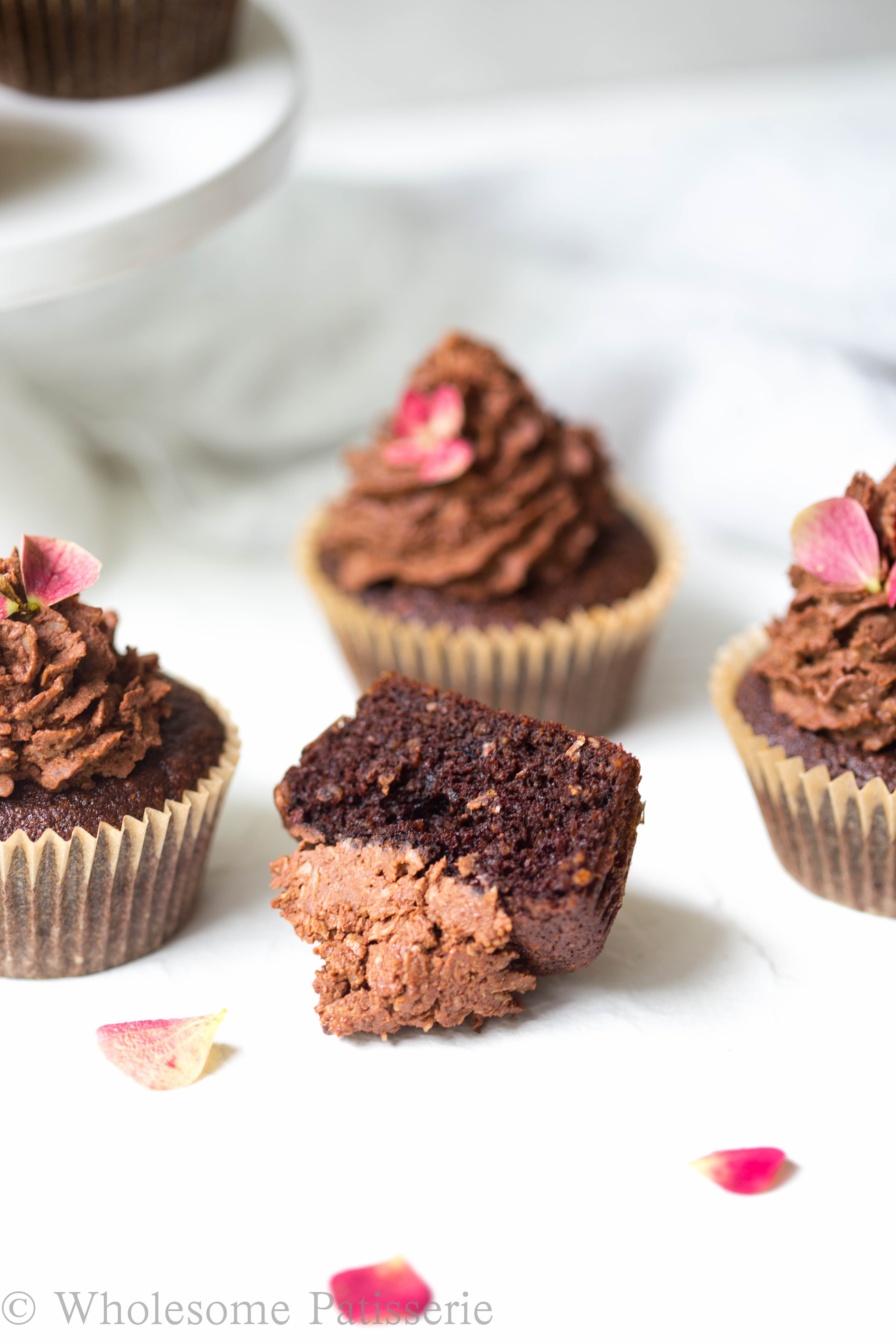 Vegan Chocolate Cupcakes with Frosting