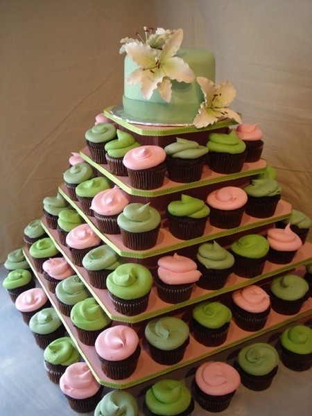 100 Cupcake Wedding Cake Stand