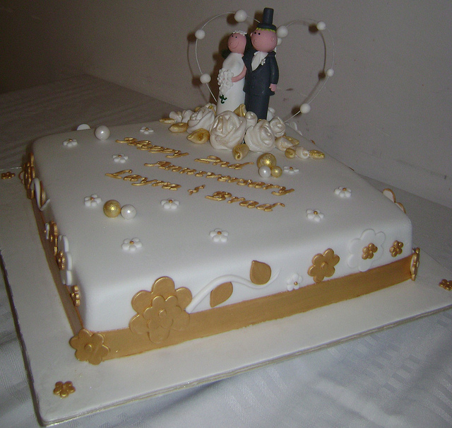 2nd Wedding Anniversary Cake