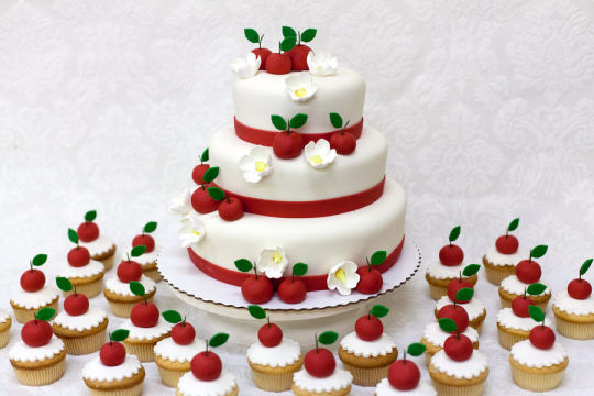 Apple Themed Wedding Cake Apple Themed Wedding Cake