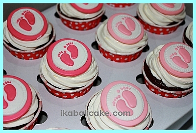 Baby Foot Prints Cupcakes