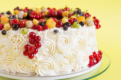 Birthday Cake Ideas with Fruit