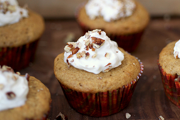 Caramel Apple Pie Cupcakes