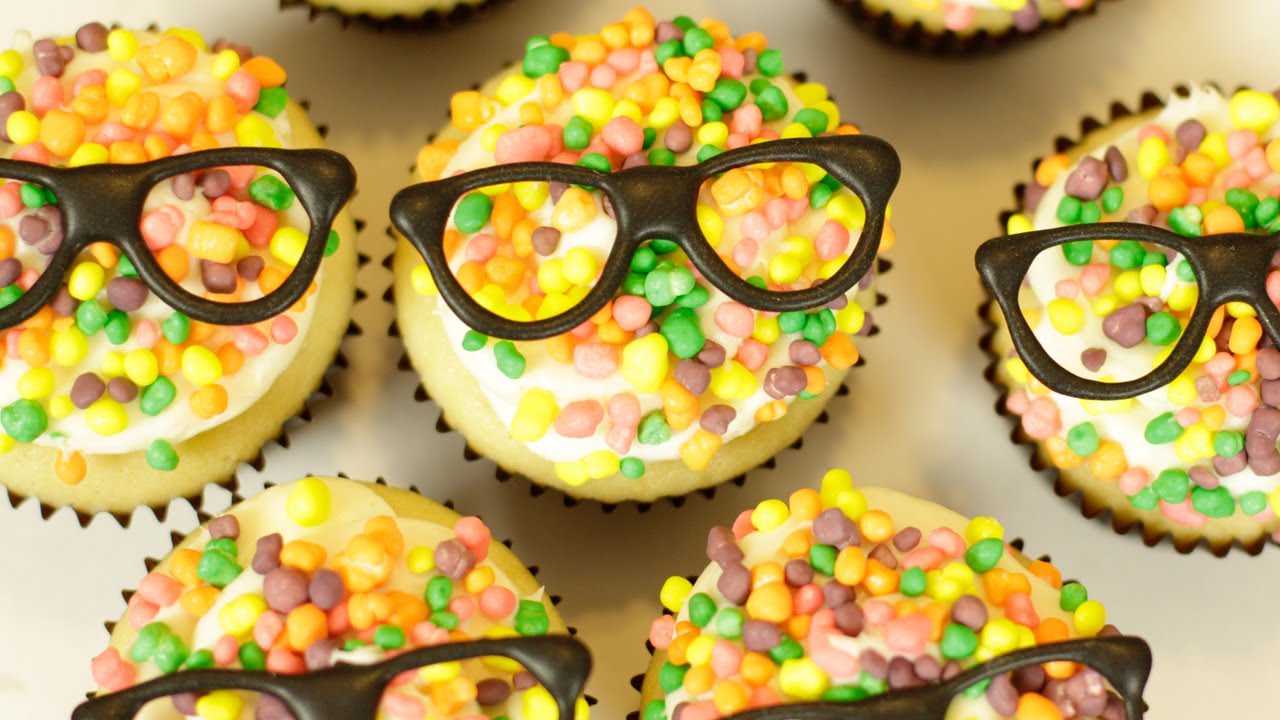 Champagne Cupcakes NERDY NUMMIES