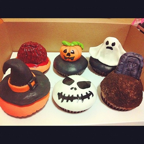 Creepy Halloween Cupcakes