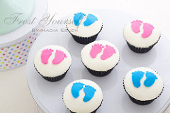 Cupcake with Pink and Blue Baby Feet