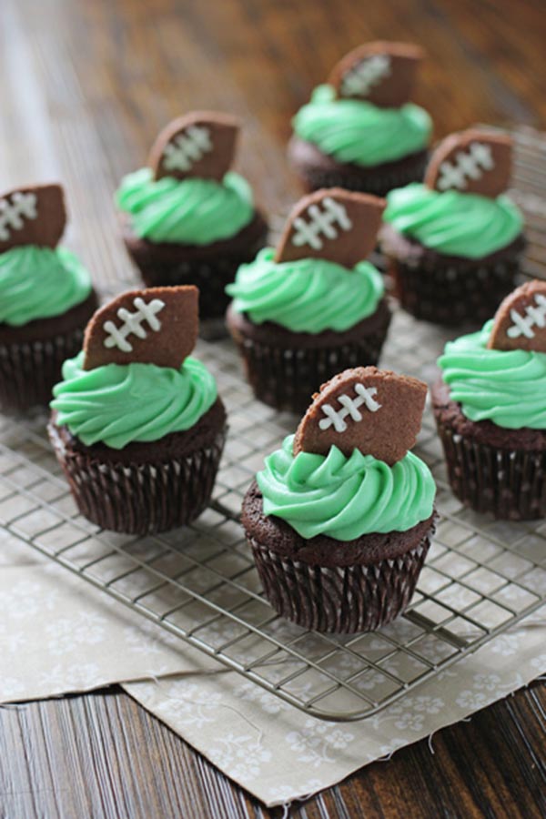 Football Cupcakes